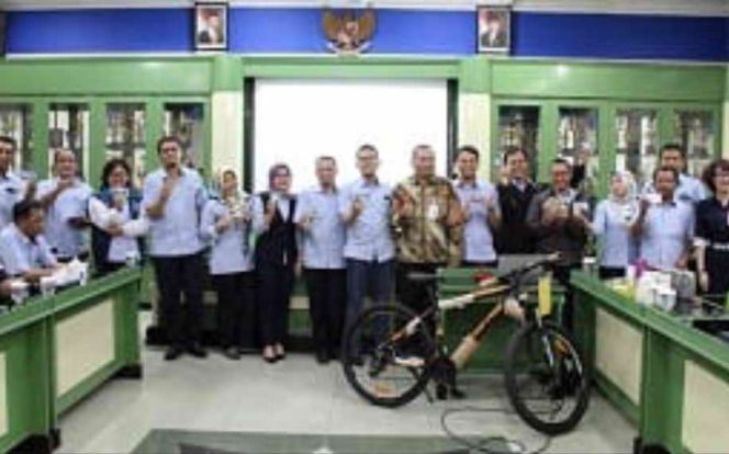 
					Jadi Nasabah Loyal, Karyawan PDAM Raih Doorprize dari BNI