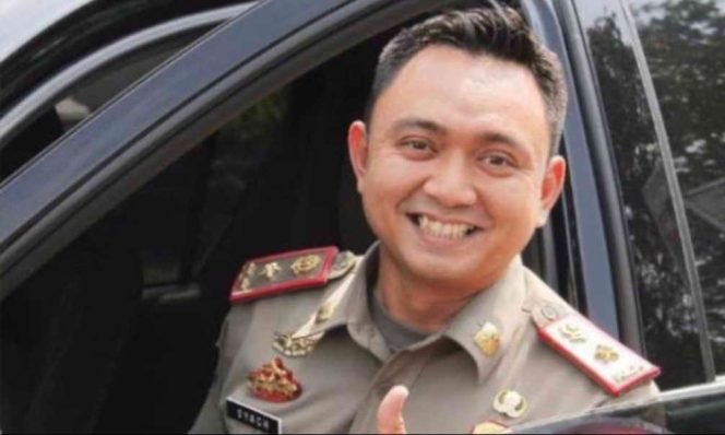 
					Satpol PP Pelototi Tempat Usaha di Masa PSBB Pra AKB