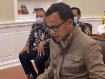 Wali Kota Bogor Bima Arya saat konfrensi pers pembahasan rencana pembukaan kembali sekolah tatap muka.