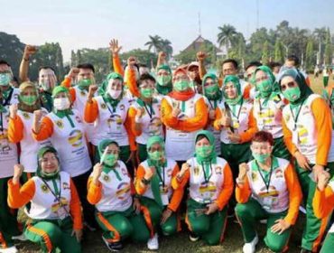 Peserta lomba senam pancakarsa berfoto bersama. foto ist