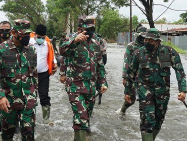 Panglima TNI tinjau banjir Kalsel