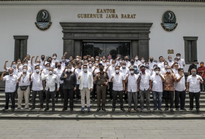 
					Uji Kompentensi Jadi Komitmen PWI JABAR