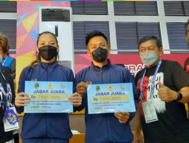 Dua atlet Kempo Kota Bogor yang meraih juara di PON XX 2021