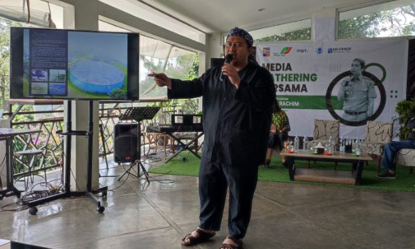 Dirut Tirta Pakuan Rino-Indira