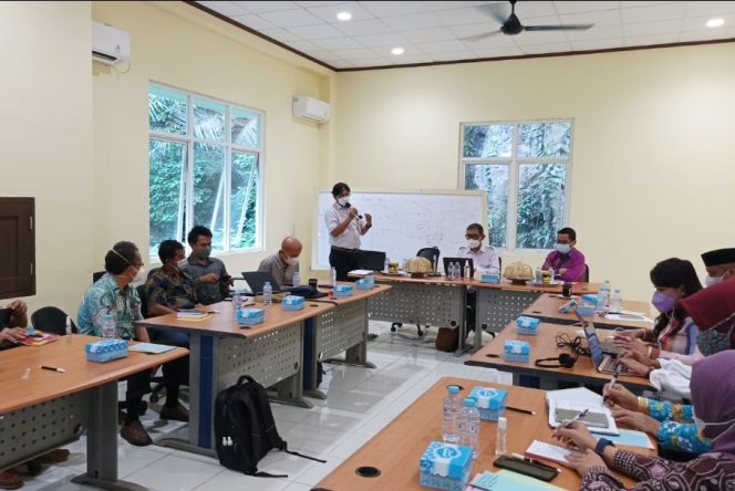 
					SMIAS Atasi Dampak IAS