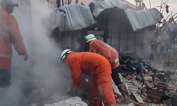 15 Kios terbakar di Pasar Induk Jambu 2 Bogor
