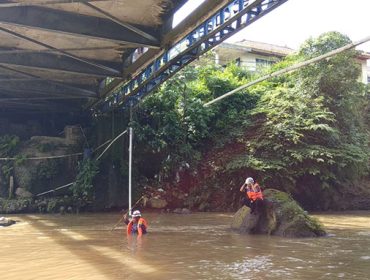 Petugas-damkar-bpbd-kota-bogor