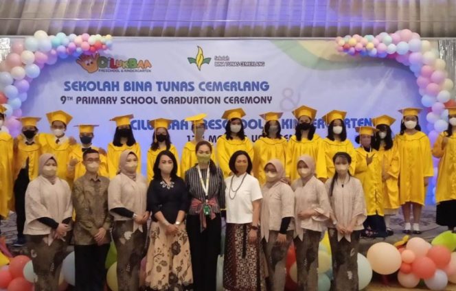 
					Puluhan Pelajar Sekolah Bina Tunas Cemerlang Diwisuda