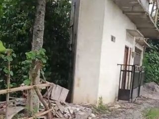 Unik, Rumah dengan Lebar Tak Lazim. foto TikTok @jengatno03