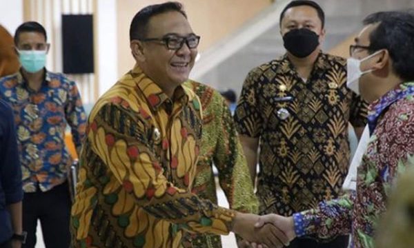 plt-bupati-iwan-setiawan (foto instagram iwan setiawan.70)
