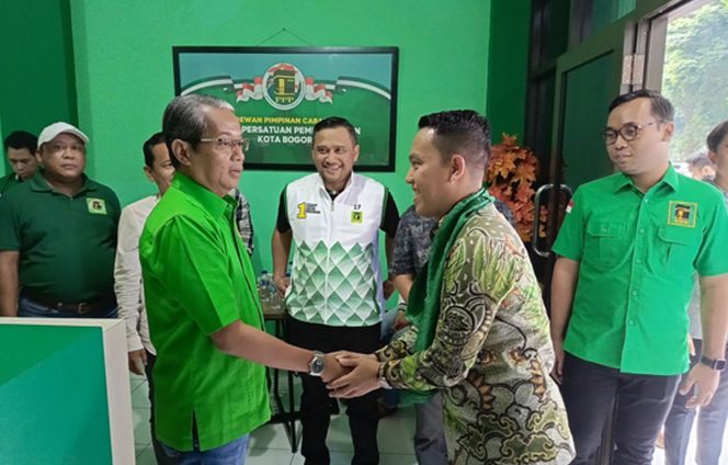 
					Resmi, Sendi Daftar Bacawalkot Ke DPC PPP Kota Bogor