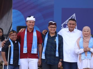 Ketua DPRD Kabupaten Bogor Sastra Winara (ikat merah).
Foto: istimewa/Rassioo