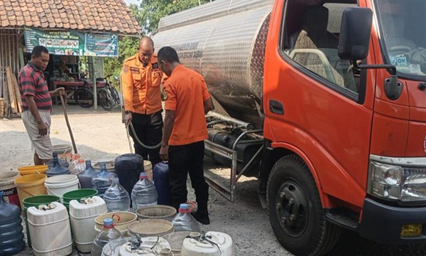 BPBD memasok 15 ribu liter air bersih ke Jonggol, Bogor. (Foto: dok. BPBD Kab Bogor)