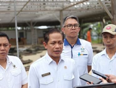 Mentri Lingkungan Hidup Hanif Faisol. Foto : Rheynaldhi