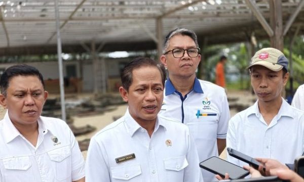 Mentri Lingkungan Hidup Hanif Faisol. Foto : Rheynaldhi