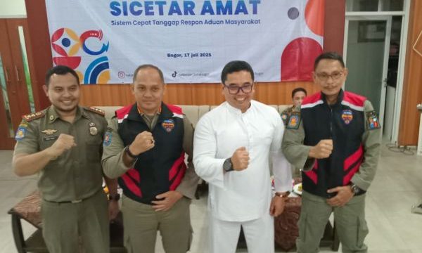 Asisten Pemerintahan Pemkot Bogor Eko Prabowo, (berbaju putih) mengapresiasi program Sicetar Amat. Foto istimewaa