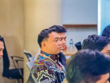 Staf ahli bidang ekonomi dan pembangunan Agustian Syah menghadiri Rapat Persiapan Penerimaan Kunjungan Presiden Peru di Ruang Rapat Kementerian Luar Negeri (Kemlu), Jakarta (7/8/2025).
(Foto: Kominfo Kota Bogor)