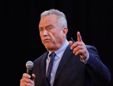 Gedung Putih memecat Kepala Pusat Pengendalian & Pencegahan Penyakit AS (CDC), Susan Monarez, saat berselisih soal vaksin dengan Menkes Robert F. Kennedy Jr. (Foto: AFP/KENA BETANCUR)