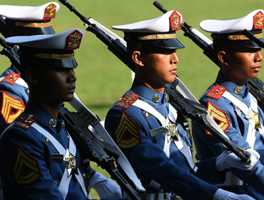 Ilustrasi Taruna Akmil TNI AD 2023. Taruna Akmil melakukan defile saat mengikuti upacara peringatan Hari Kesaktian Pancasila di Monumen Pancasila, Jakarta, Selasa (1/10/2019). (ANTARA FOTO/WAHYU PUTRO A)