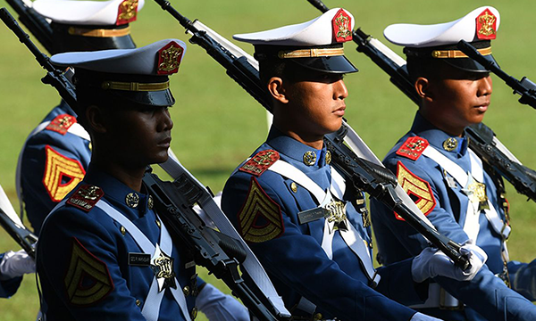 Ilustrasi Taruna Akmil TNI AD 2023. Taruna Akmil melakukan defile saat mengikuti upacara peringatan Hari Kesaktian Pancasila di Monumen Pancasila, Jakarta, Selasa (1/10/2019). (ANTARA FOTO/WAHYU PUTRO A)