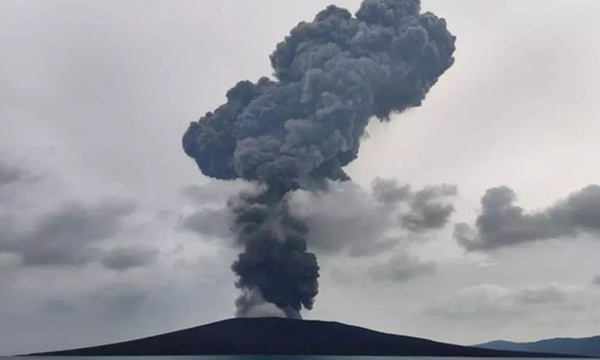 Ilustrasi gunung meletus (Foto: Istimewa)