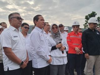 Menteri Lingkungan Hidup Hanif Faisol meninjau TPPAS Nambo. (Foto: Rheynaldhi)