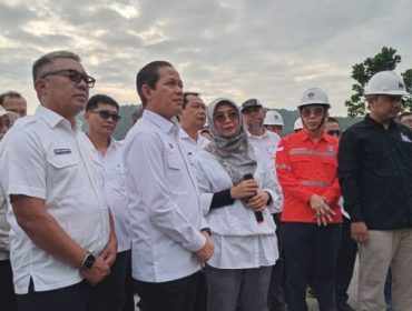 Menteri Lingkungan Hidup Hanif Faisol meninjau TPPAS Nambo. (Foto: Rheynaldhi)