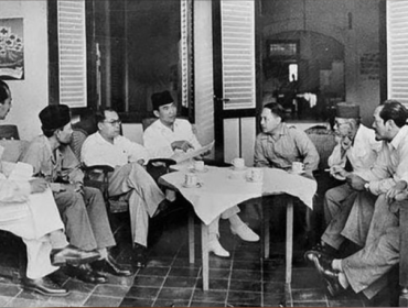Para pahlawan kemerdekaan pada peristiwa Rengasdengklok. Foto: (Wikimedia Commons)