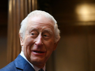 Raja Inggris, Charles III, saat menghadiri perayaan RCN King's Nursing Cadet ke-1.000 di Royal College of Nursing, London, 11 Maret 2025.(AFP/POOL/JAIMI JOY)