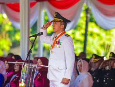 Wali Kota Bogor Dedie A Rachim pimpin upacar HUT RI ke 80. (foto: Kominfo Kota Bogor)