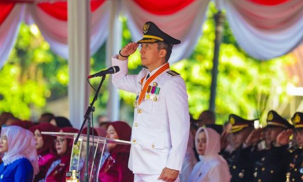 Wali Kota Bogor Dedie A Rachim pimpin upacar HUT RI ke 80. (foto: Kominfo Kota Bogor)