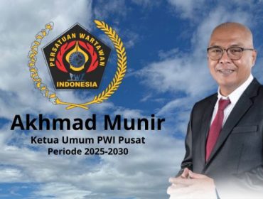 Ketua Umum PWI Pusat Akhmad Munir. (Foto: ist)