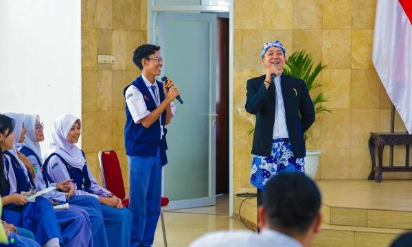 Wali Kota Bogor Dedie A Rachim hadir Forum Anak Kota Bogor (Fanator).  
Foto: Kominfo Kota Bogor