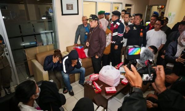 Satu pasangan bukan suami istri tertangkap di sebuh apartemen di Bandung. (Foto:bandung.go.id)