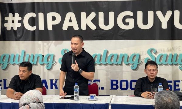 Wakil Ketua DPRD Kota Bogor Rusli Prihatevy.

Foto: Rheynaldhi