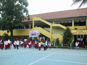 Sedikitnya 23 sekolah dasar (SD) di Kota Bogor rencananya akan dimerger menjadi 11 sekolah pada tahun 2025 ini. Foto: Kominfo Kota Bogor)