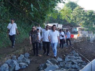 Badan Anggaran DPRD Kota Bogor sidak longsor batutulis.
(Foto: Humpro)
