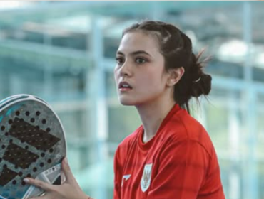 Cedera mata Marsha Aruan jadi perhatian publik. Dokter menjelaskan aktivitas yang sebaiknya dihindari usai terkena bola padel.(Instagram @aruanmarsha)