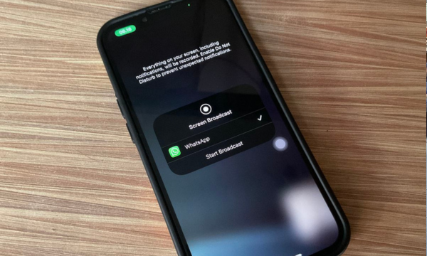 
Fitur share screen di WhatsApp.(Foto: KOMPAS.com/Zulfikar Hardiansyah)