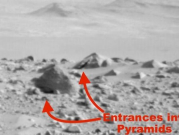 Ilmuwan Menemukan Piramida yang Lebih Besar dari Giza di Mars Foto: ET Database