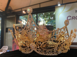Mahkota untuk Miss Universe Indonesia 2025.(Foto: Kompas.com / Nabilla Ramadhian)