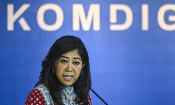 Menkomdigi Meutya Hafid menyebut ada aliran dana cukup besar di platform digital selama aksi demo yang beberapa hari belakangan, dengan beberapa akun dituding terhubung dengan jaringan judi online (judol). (Foto: ANTARA FOTO/Rivan Awal Lingga)