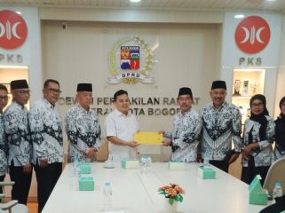 PGRI audensi dengan Ketua DPRD Kota Bogor Adityawarman. (Foto; Humpro Kota Bogor)