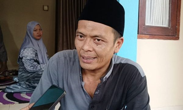 Pimpinan Majelis Taklim Asohibiyya, Ustad Zulpadli Harahap. (Foto: Saefulloh)