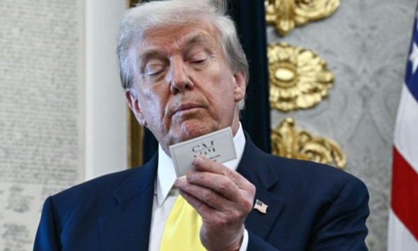 Presiden AS Donald Trump mengklaim bahwa AS dan China selangkah lagi menyepakati divestasi TikTok. (Foto: AFP/BRENDAN SMIALOWSKI)