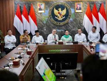 Menteri Koperasi (Menkop) Ferry Juliantono, usai Rapat Koordinasi Satgas Nasional Percepatan Pembentukan Koperasi Desa/Kelurahan Merah Putih, di kantor Kemenko Pangan, Jakarta, Senin (29/9/2025). (Foto: KemenKop)
