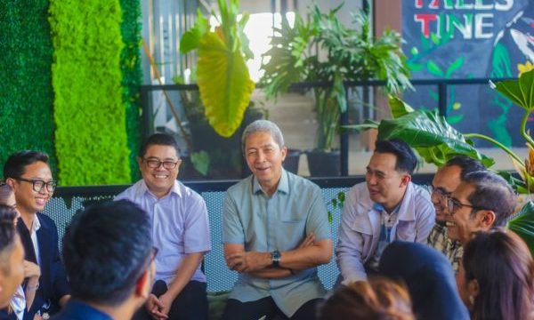 Wali Kota Bogor Dedie A Rachim ingatkan pentingnya peran generasi muda kepada peserta mojang jajaka Kota Bogor 2025. (Foto: Kominfo Kota Bogor)