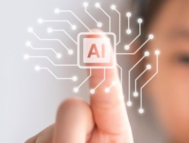 SpikingBrain 1.0 buatan China diklaim sebagai model AI yang minim energi dan tak pakai chip NVIDIA. (Foto: iStockphoto)