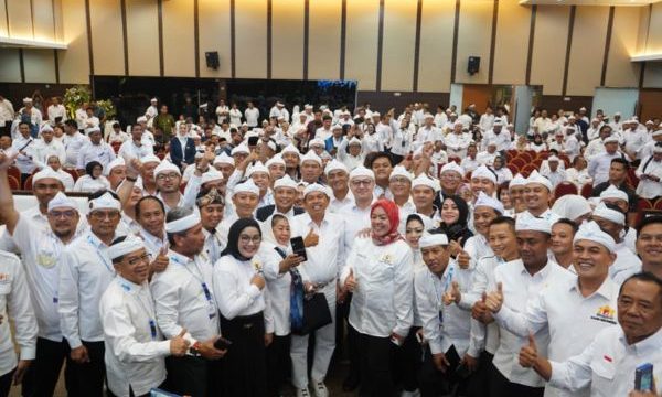 Gubernur Jawa Barat menghadiri muprov kadin jabar ke VIII di Kota Bogor, Rabu (24/9/2025). (foto: Rheynaldhi)