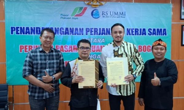Perumda pasar pakuan jaya teken MoU dengan RS Ummi. (Foto: Humas PPJ)